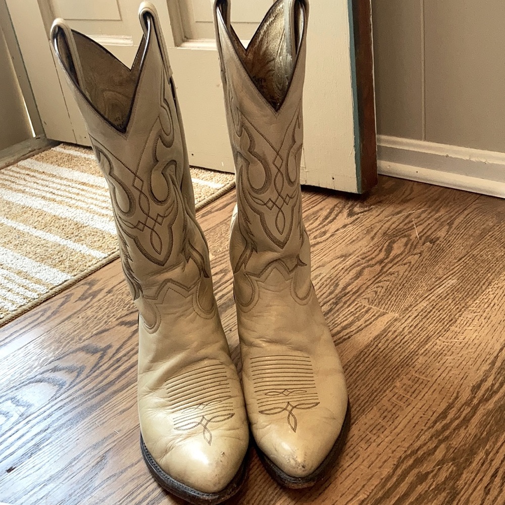 Tony Lama Cream Leather Western Boots